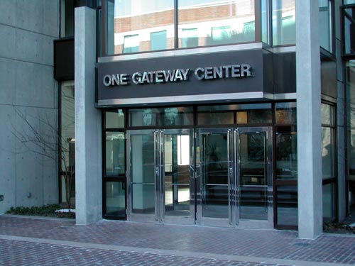 one_gateway_entrance.jpg
